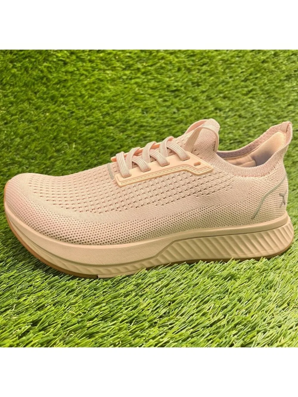 Flux Footwear Adapt Runner Blush Pink Womens Size 6.5 Athletic Shoes Sneakers